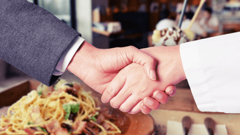chefify_how_to_reward_your_restaurant_team_with_more_than_just_money